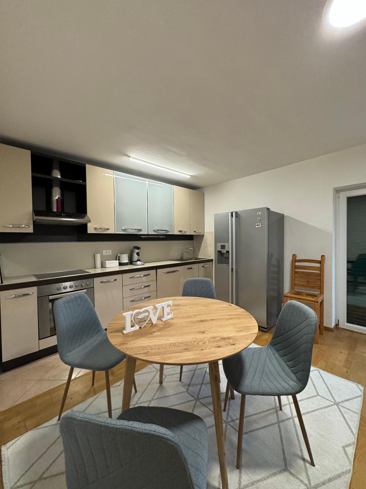Valentinas Garden Apartment Split Exterior photo