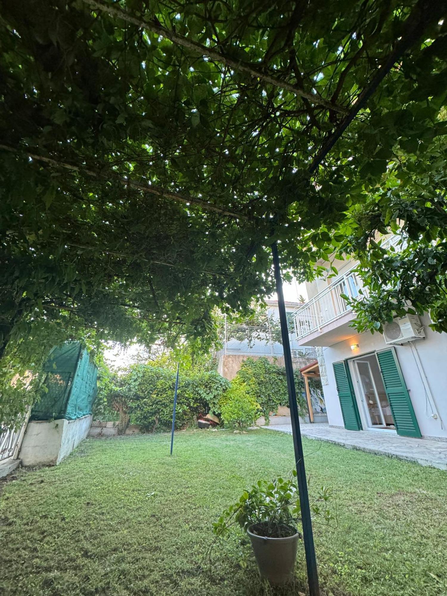 Valentinas Garden Apartment Split Exterior photo
